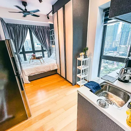 The Colony By Infinitum Best Pool View Klcc Trx Merdeka 118 Kl Tower Kuala Lumpur Exterior photo