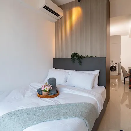 The Colony By Infinitum Best Pool View Klcc Trx Merdeka 118 Kl Tower Kuala Lumpur Exterior photo