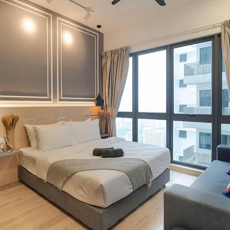The Colony By Infinitum Best Pool View Klcc Trx Merdeka 118 Kl Tower Kuala Lumpur Exterior photo