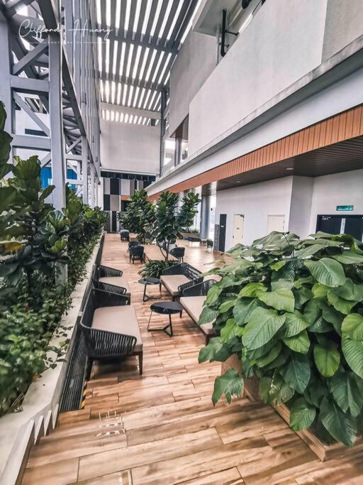 The Colony By Infinitum Pool View Klcc Trx Merdeka 118 Kl Tower Apartment Kuala Lumpur